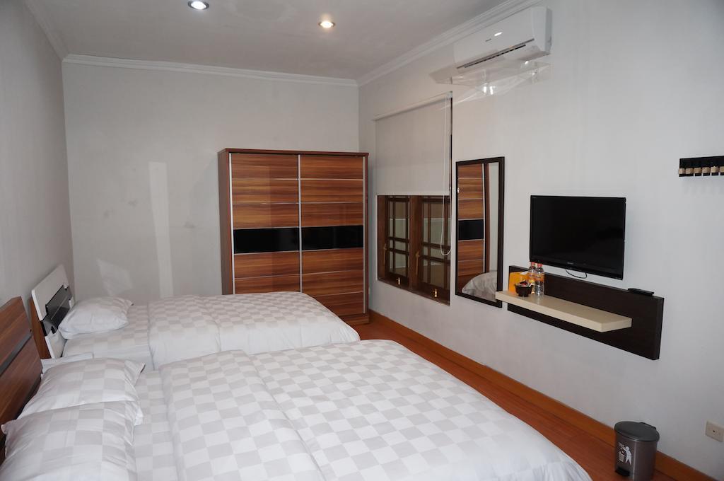 Omah Sastro 2 Hotell Yogyakarta Rum bild