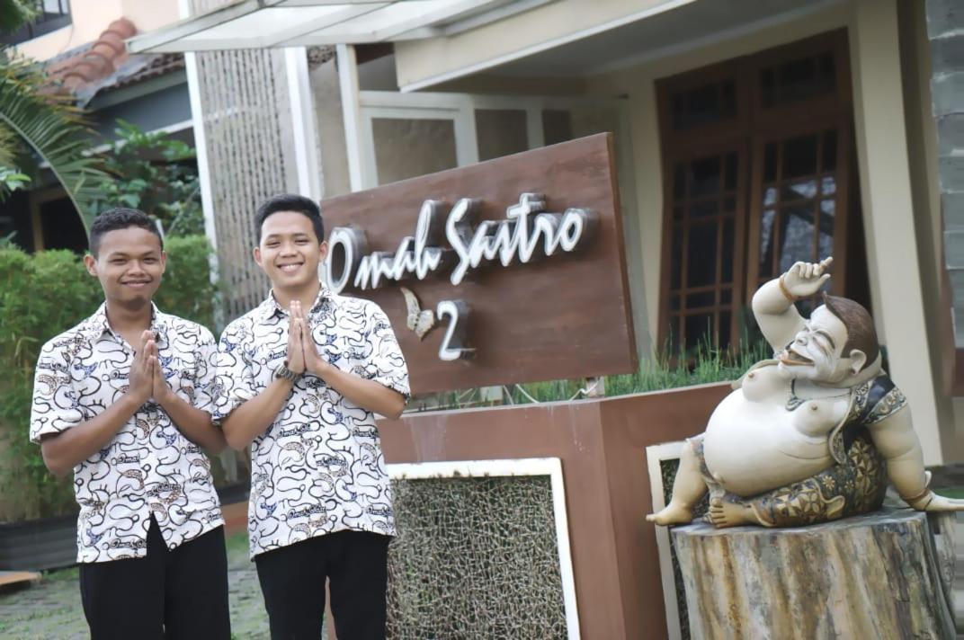 Omah Sastro 2 Hotell Yogyakarta Exteriör bild